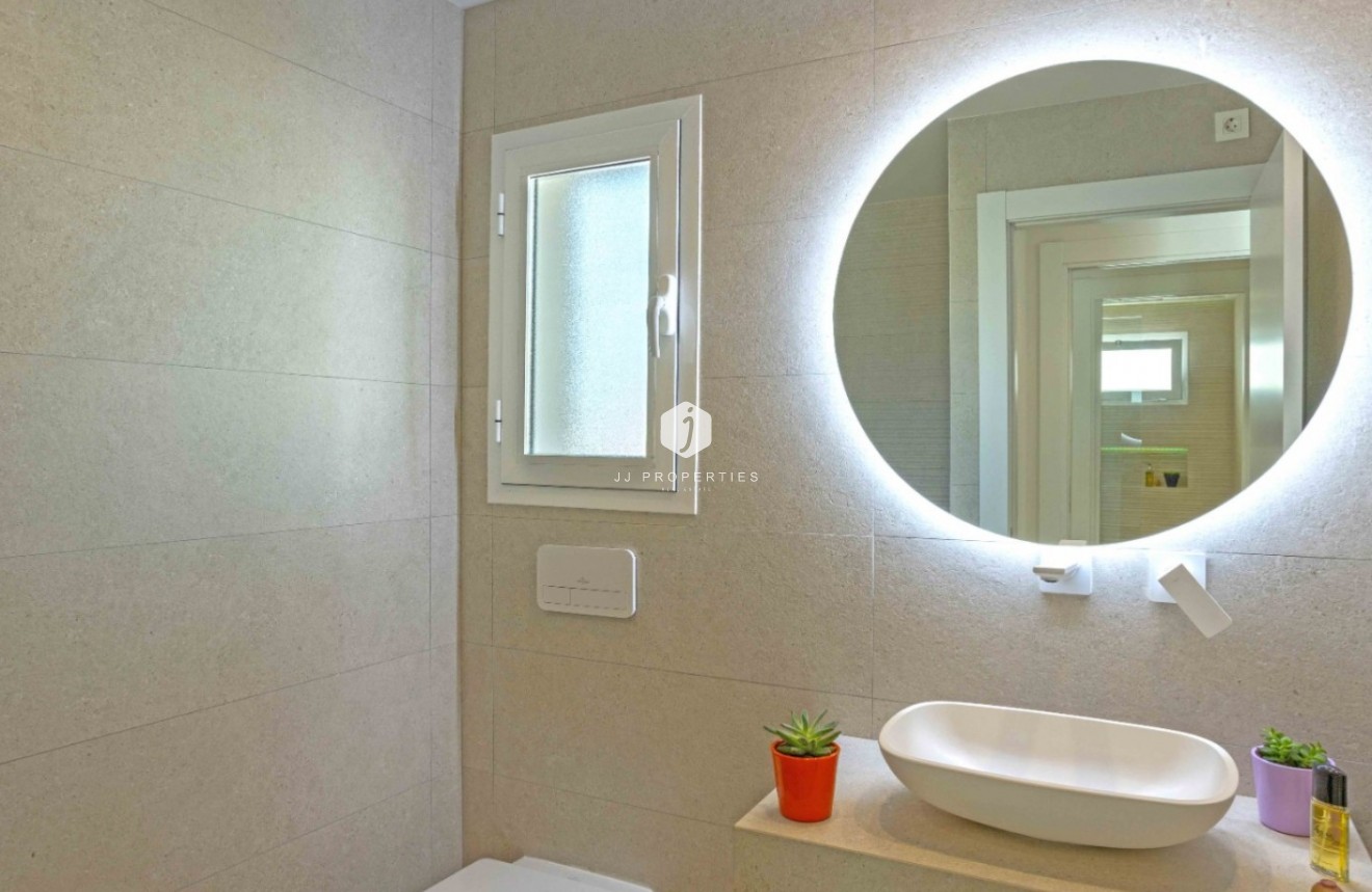 Tweedehands - Appartement / flat -
Orihuela Costa - Costa Blanca