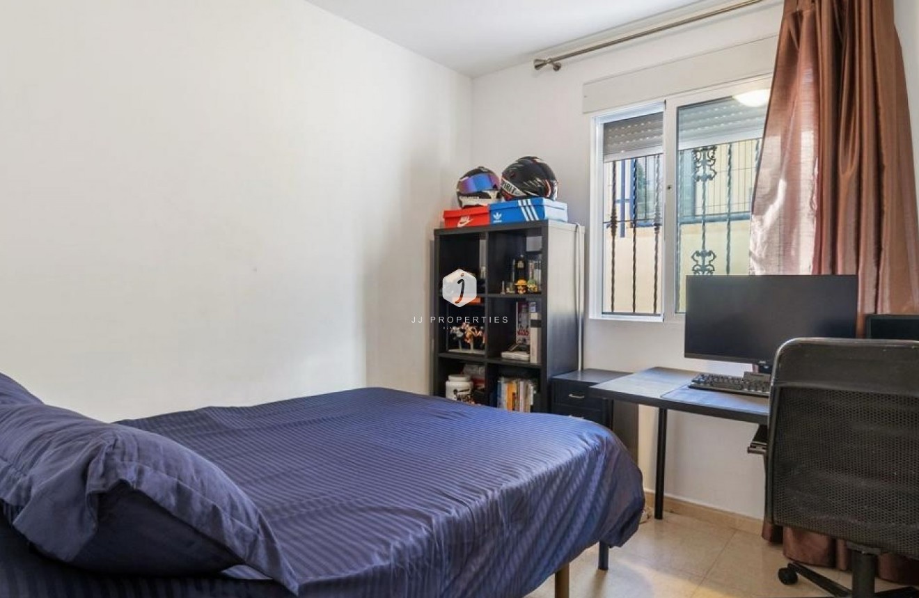 Tweedehands - Villa -
Orihuela Costa - Costa Blanca