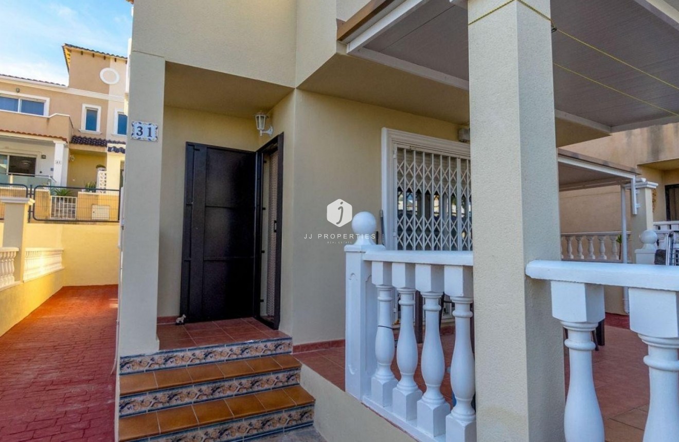 Tweedehands - Villa -
Orihuela Costa - Costa Blanca