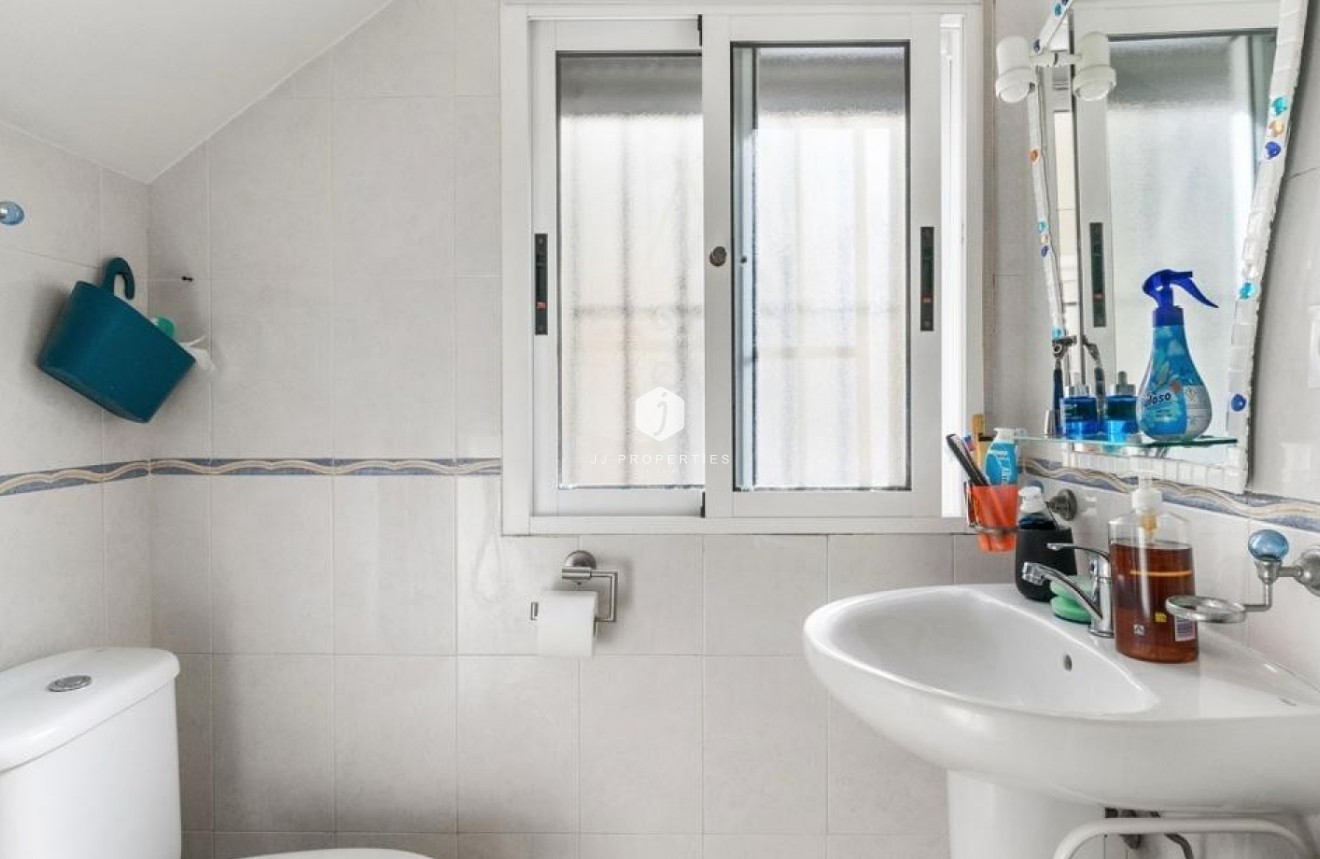 Tweedehands - Villa -
Orihuela Costa - Costa Blanca