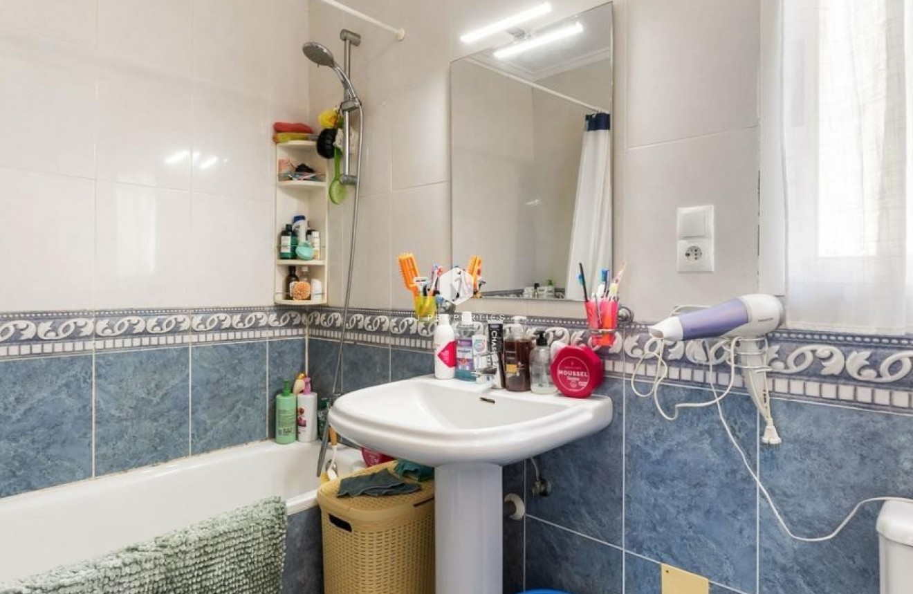 Tweedehands - Villa -
Orihuela Costa - Costa Blanca