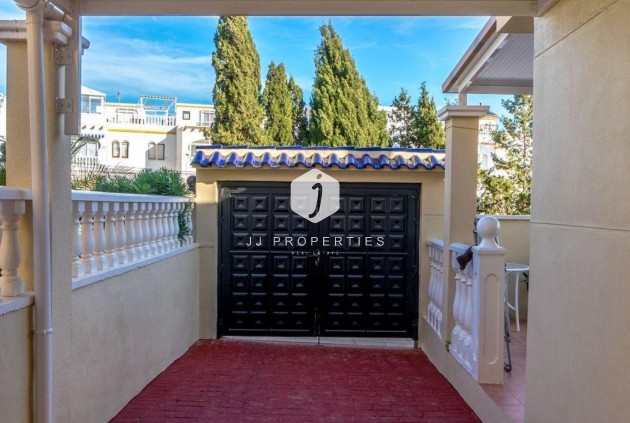 Tweedehands - Villa -
Orihuela Costa - Costa Blanca