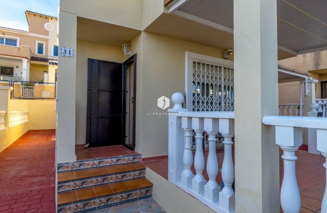 Tweedehands - Villa -
Orihuela Costa - Costa Blanca