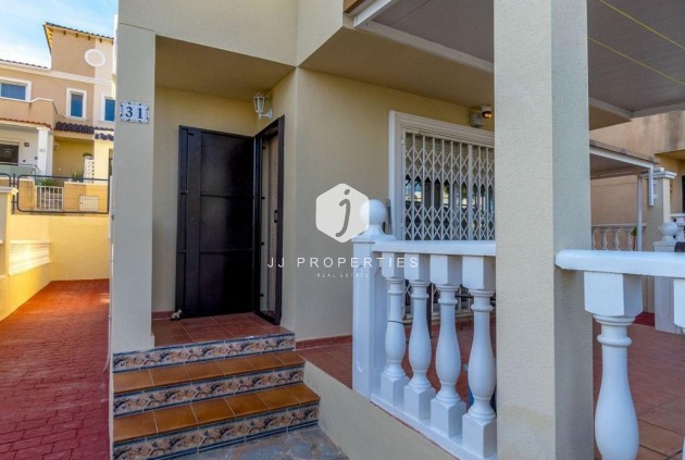 Tweedehands - Villa -
Orihuela Costa - Costa Blanca