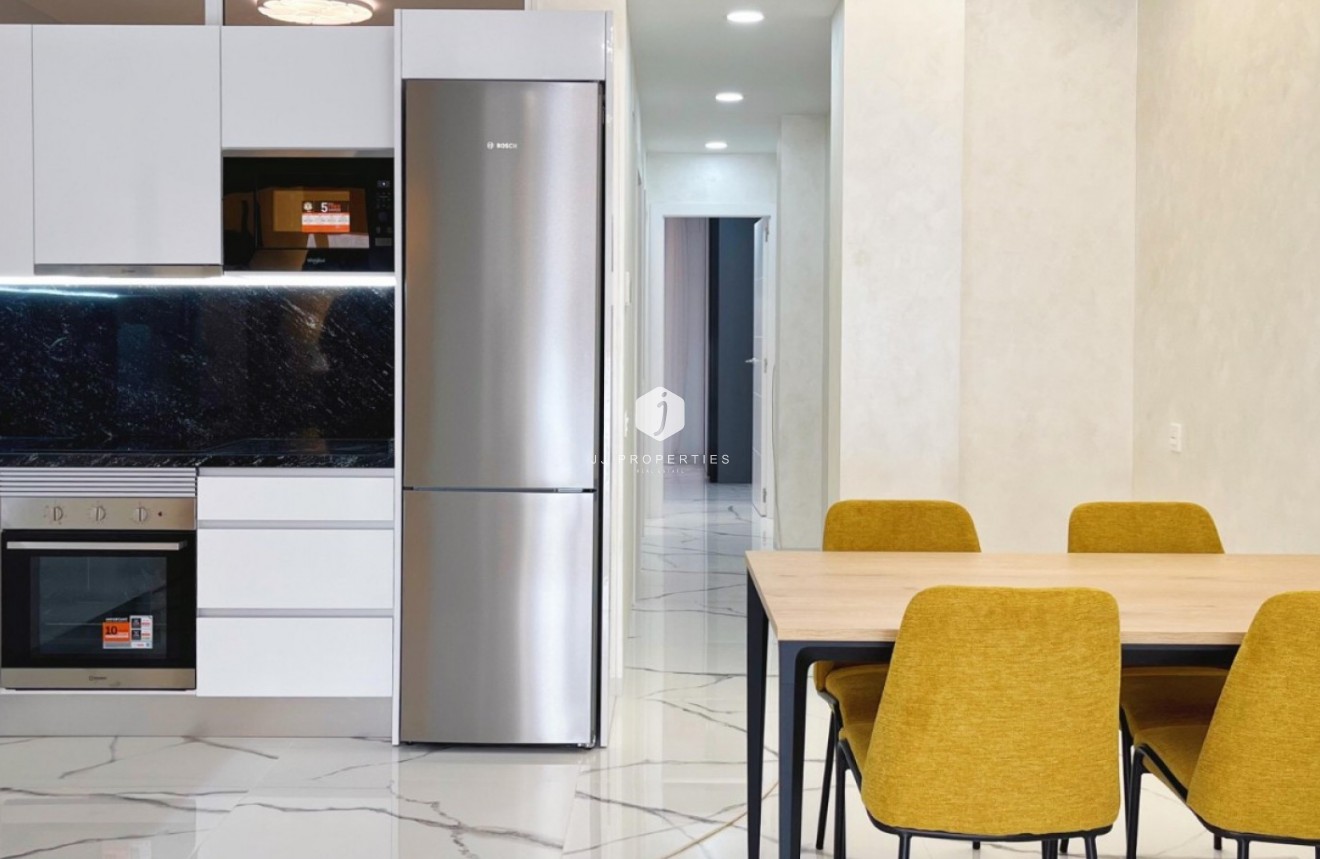 Tweedehands - Appartement / flat -
Torrevieja - Costa Blanca