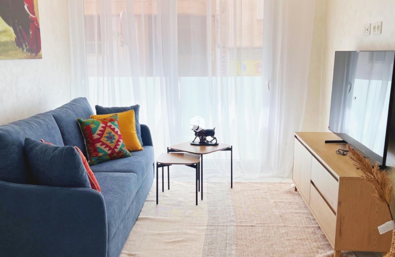 Tweedehands - Appartement / flat -
Torrevieja - Costa Blanca