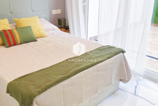 Tweedehands - Appartement / flat -
Torrevieja - Costa Blanca