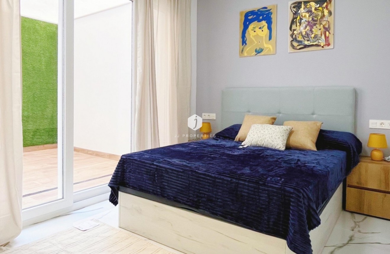 Tweedehands - Appartement / flat -
Torrevieja - Costa Blanca