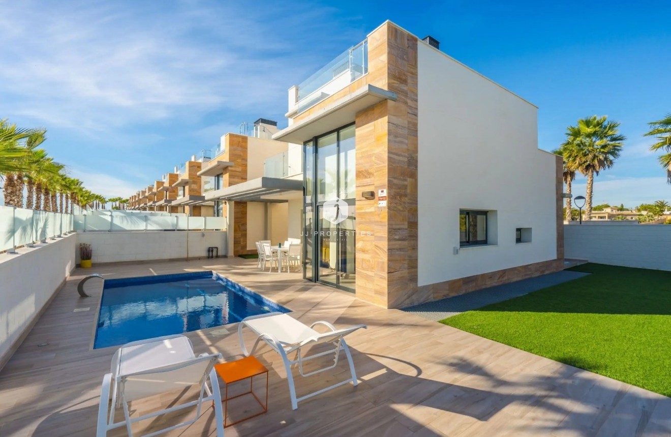 Tweedehands - Villa -
Cabo Roig - Costa Blanca