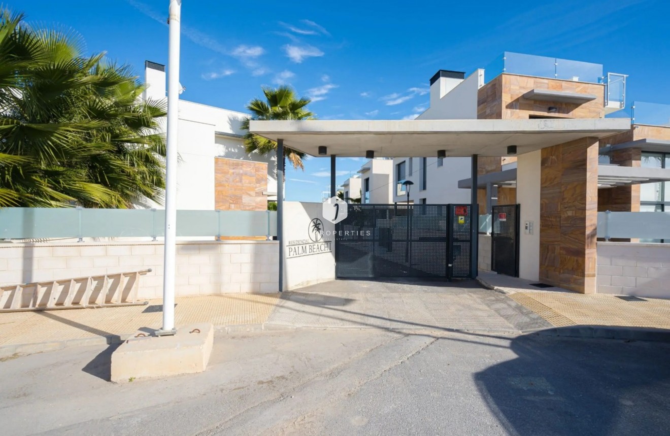 Tweedehands - Villa -
Cabo Roig - Costa Blanca
