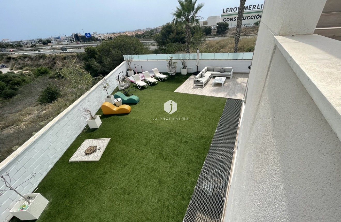 Tweedehands - Villa -
Cabo Roig - Costa Blanca