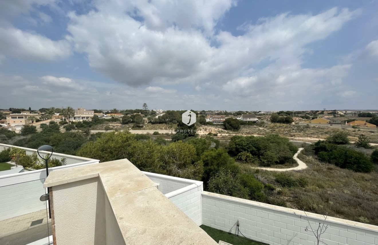 Tweedehands - Villa -
Cabo Roig - Costa Blanca