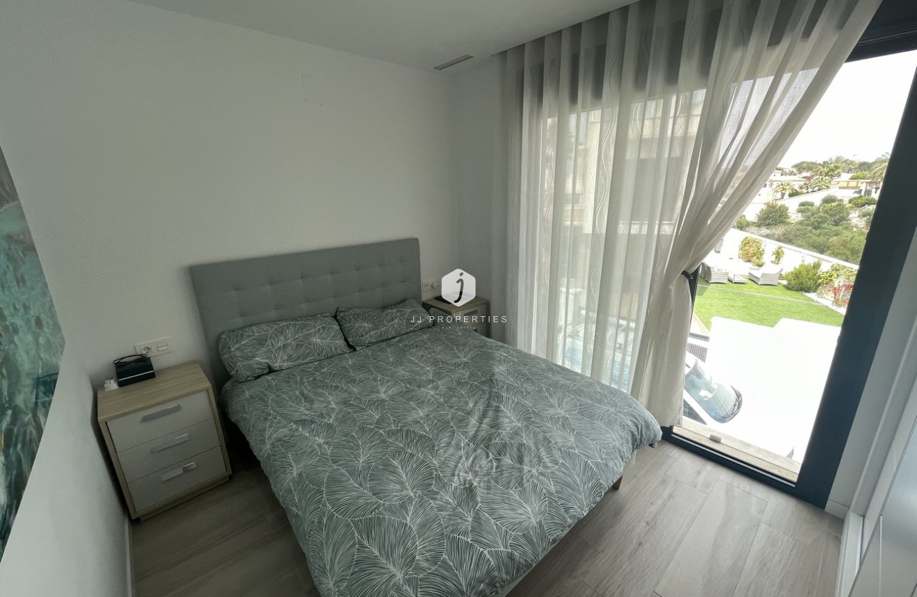 Tweedehands - Villa -
Cabo Roig - Costa Blanca