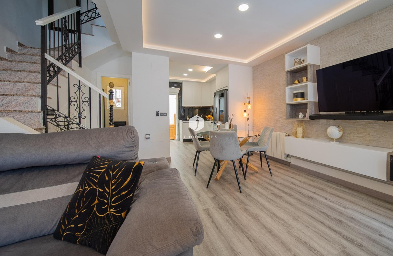 Tweedehands - Chalet -
Orihuela Costa - PAU 26