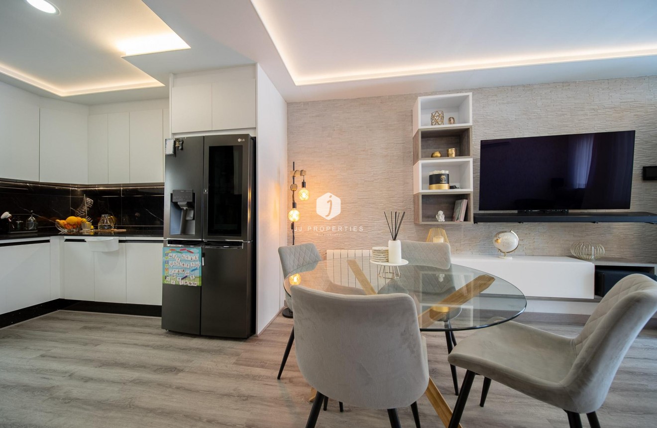 Tweedehands - Chalet -
Orihuela Costa - PAU 26