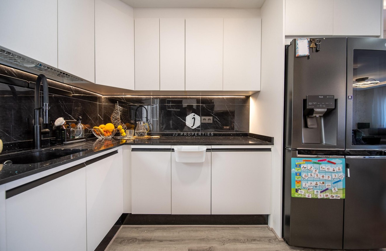 Tweedehands - Chalet -
Orihuela Costa - PAU 26