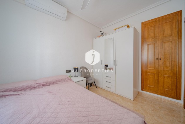 Tweedehands - Chalet -
Orihuela Costa - PAU 26