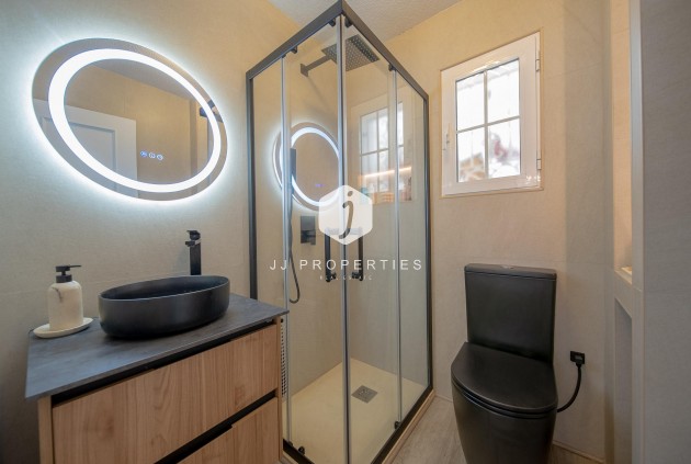 Tweedehands - Chalet -
Orihuela Costa - PAU 26