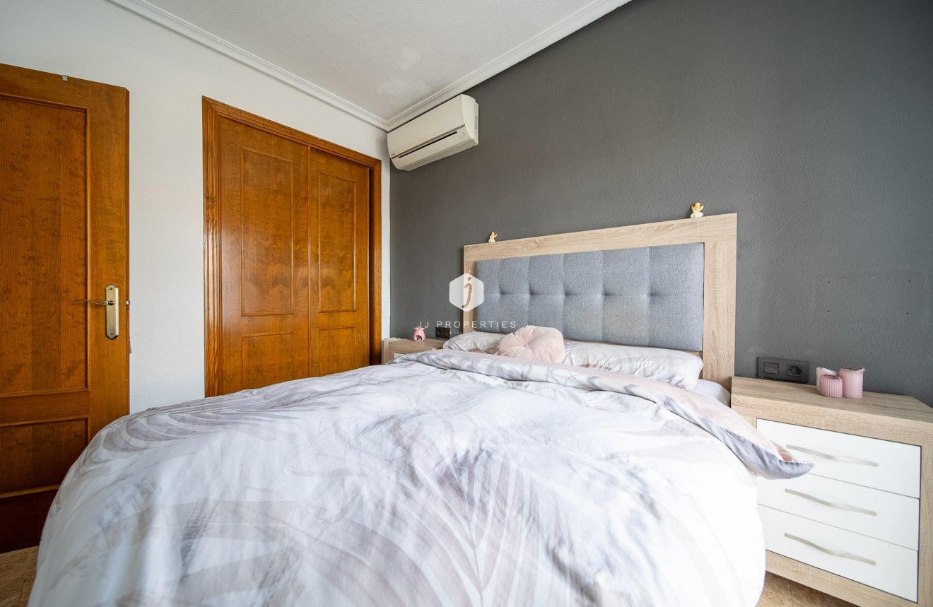 Tweedehands - Chalet -
Orihuela Costa - PAU 26