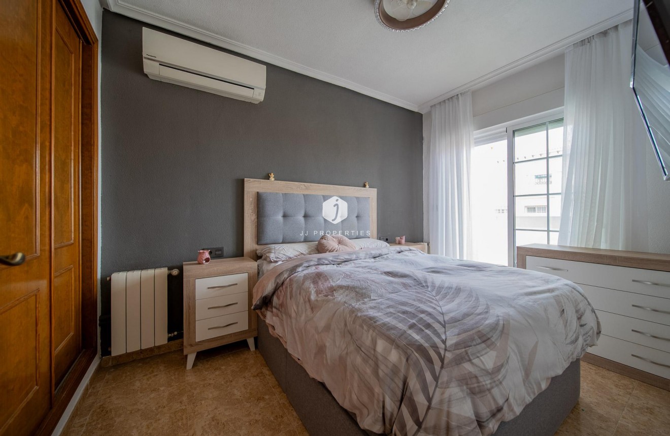 Tweedehands - Chalet -
Orihuela Costa - PAU 26