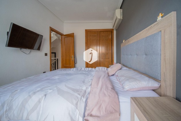 Tweedehands - Chalet -
Orihuela Costa - PAU 26