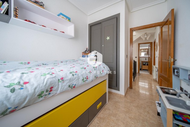 Tweedehands - Chalet -
Orihuela Costa - PAU 26