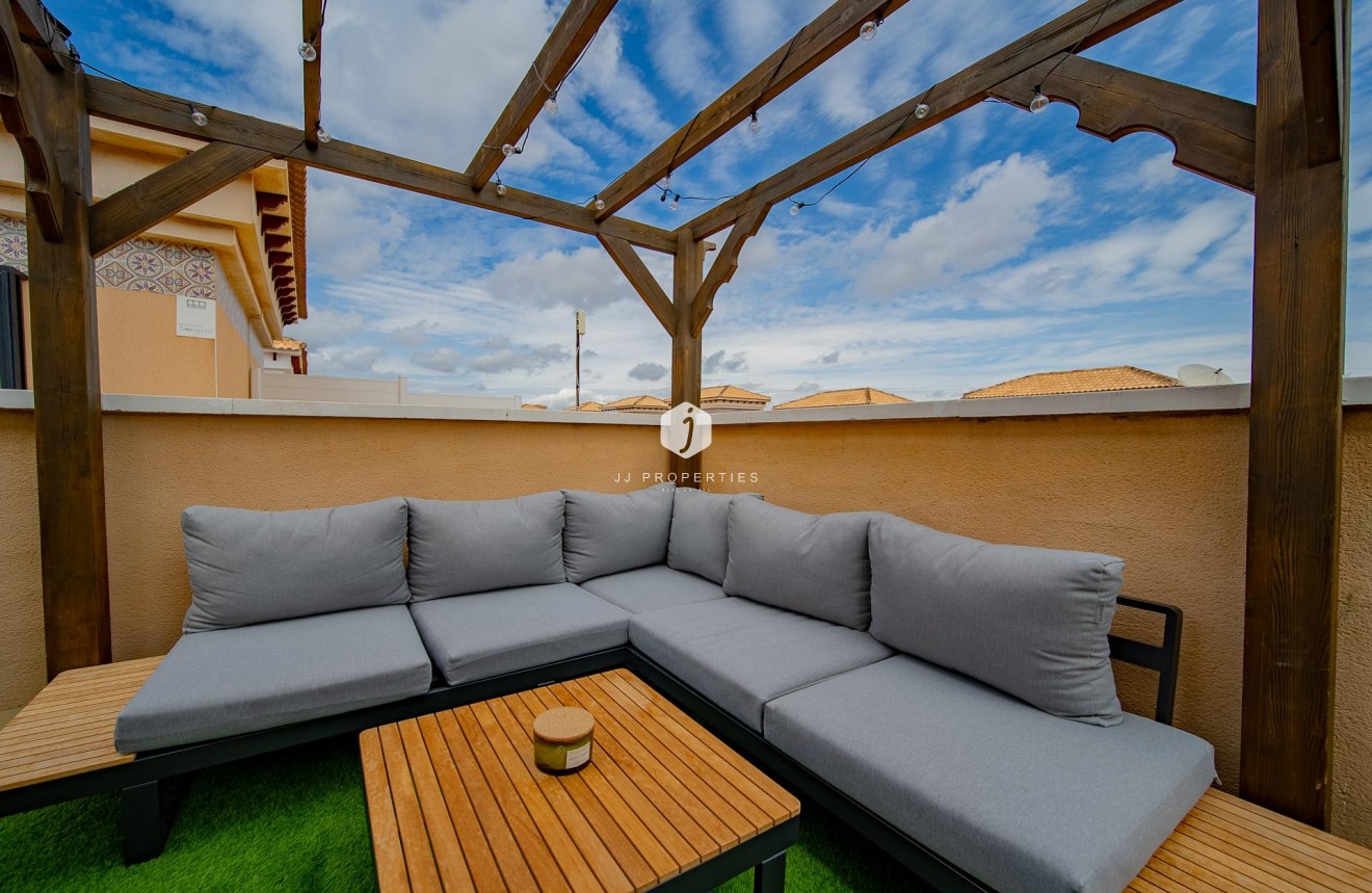 Tweedehands - Chalet -
Orihuela Costa - PAU 26