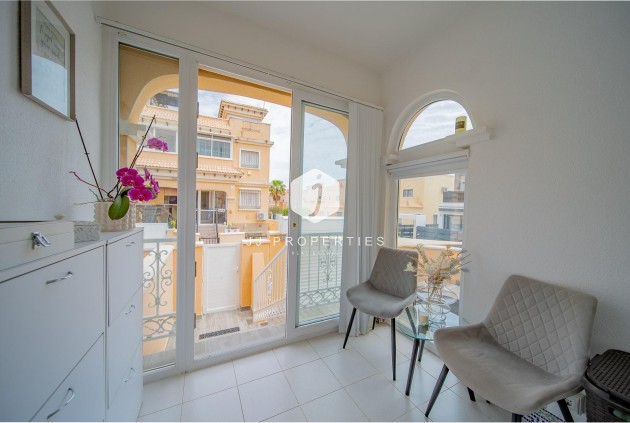 Tweedehands - Chalet -
Orihuela Costa - PAU 26