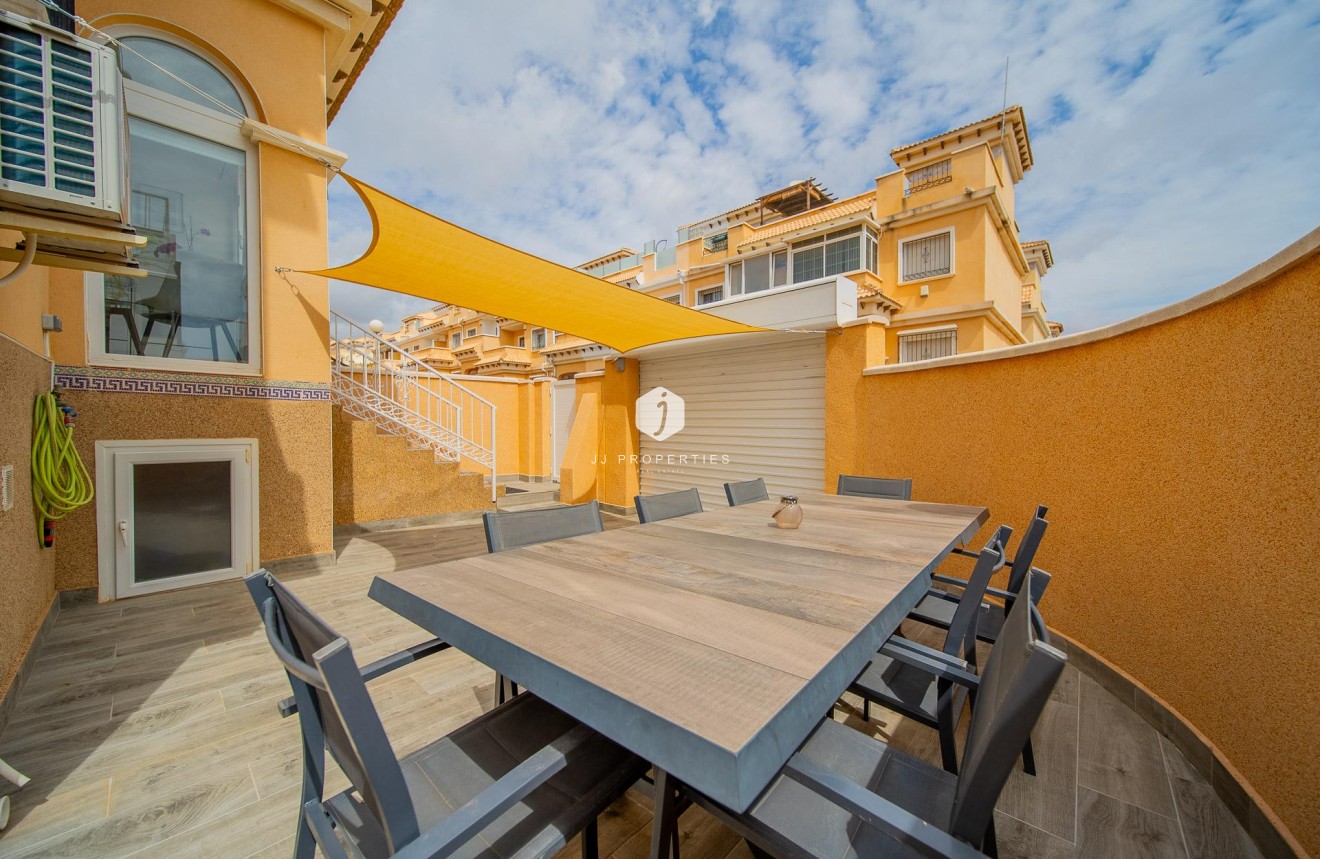 Tweedehands - Chalet -
Orihuela Costa - PAU 26