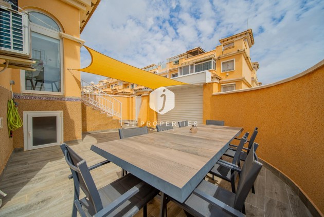 Tweedehands - Chalet -
Orihuela Costa - PAU 26