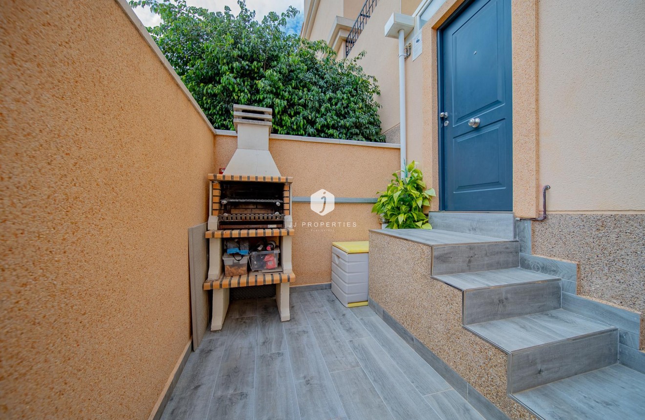 Tweedehands - Chalet -
Orihuela Costa - PAU 26