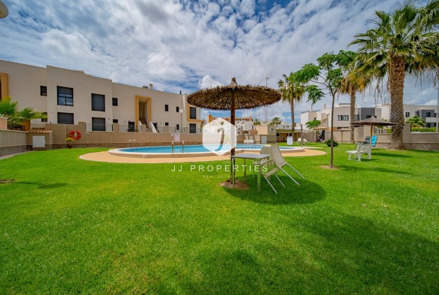 Tweedehands - Chalet -
Orihuela Costa - PAU 26