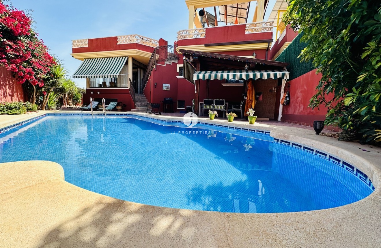 Tweedehands - Villa -
Ciudad Quesada - Costa Blanca