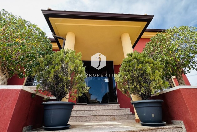 Tweedehands - Villa -
Ciudad Quesada - Costa Blanca