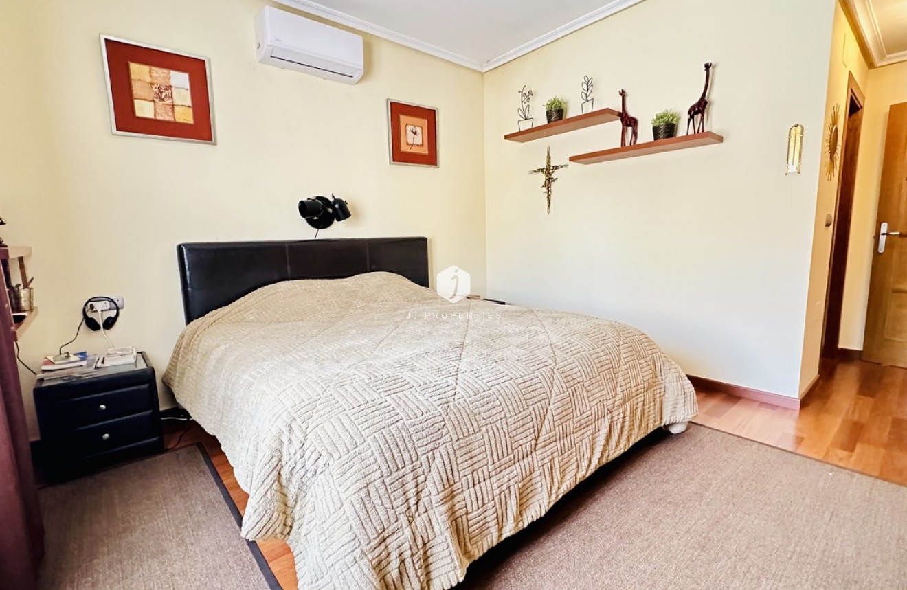 Tweedehands - Villa -
Ciudad Quesada - Costa Blanca