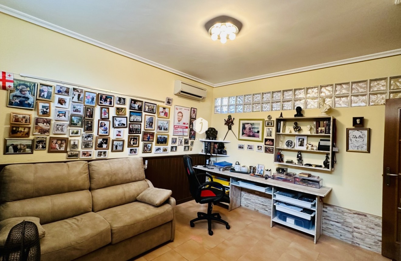 Tweedehands - Villa -
Ciudad Quesada - Costa Blanca