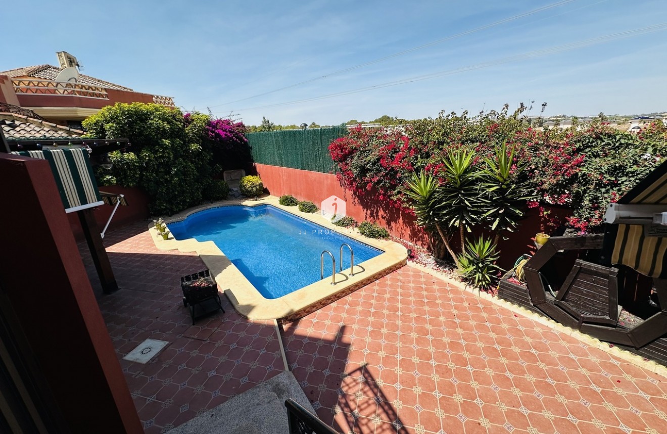 Tweedehands - Villa -
Ciudad Quesada - Costa Blanca