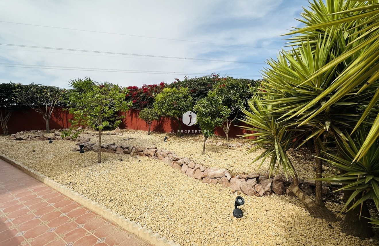 Tweedehands - Villa -
Ciudad Quesada - Costa Blanca