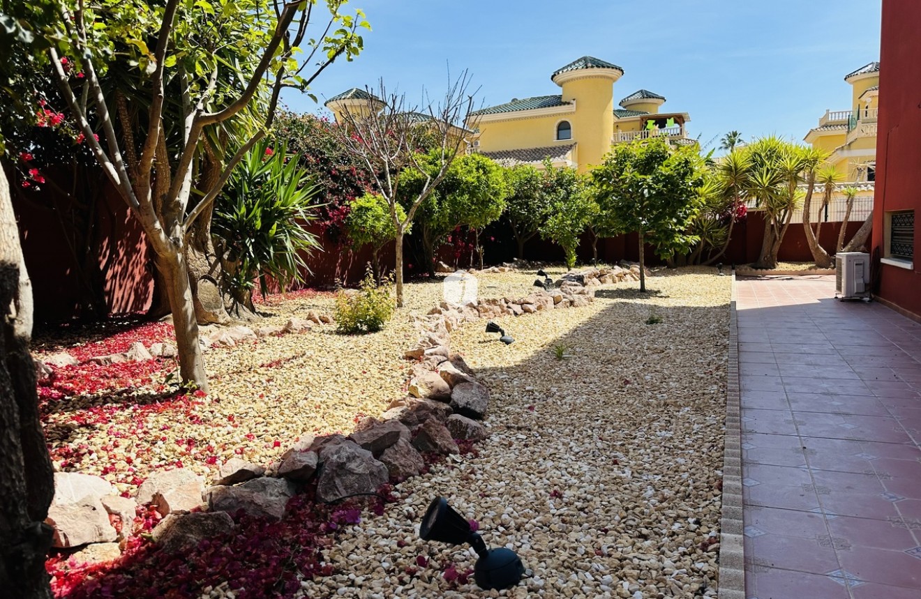 Tweedehands - Villa -
Ciudad Quesada - Costa Blanca