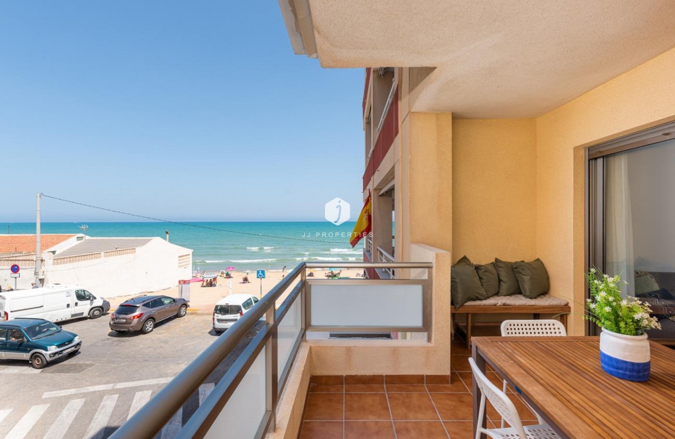 Tweedehands - Appartement / flat -
Guardamar del Segura - Pueblo