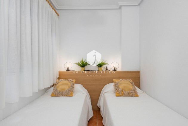 Tweedehands - Appartement / flat -
Guardamar del Segura - Pueblo