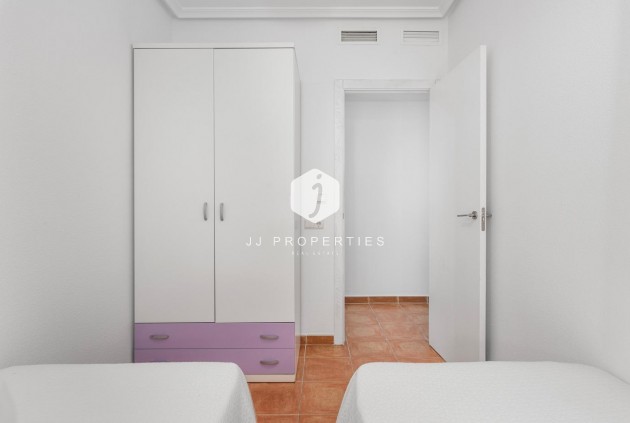 Tweedehands - Appartement / flat -
Guardamar del Segura - Pueblo