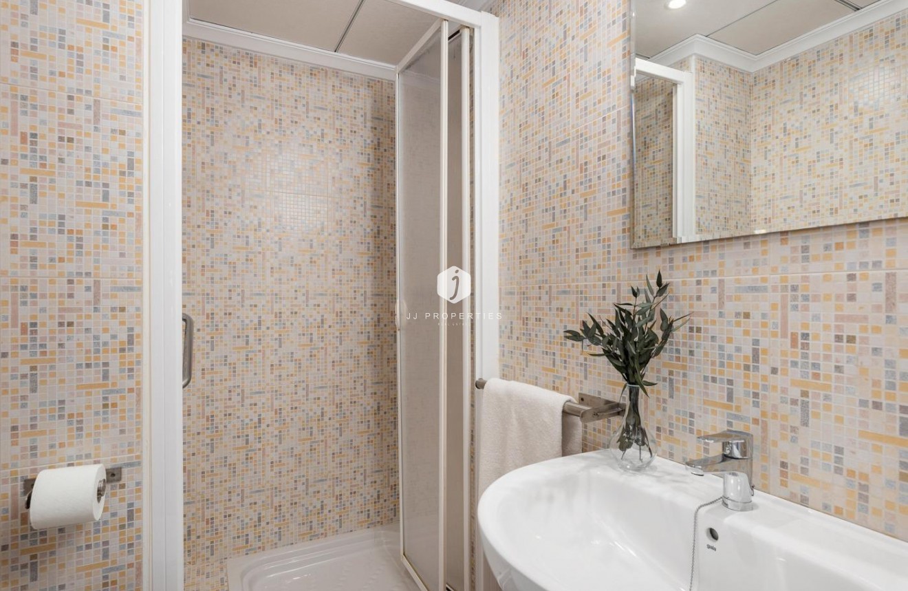 Tweedehands - Appartement / flat -
Guardamar del Segura - Pueblo