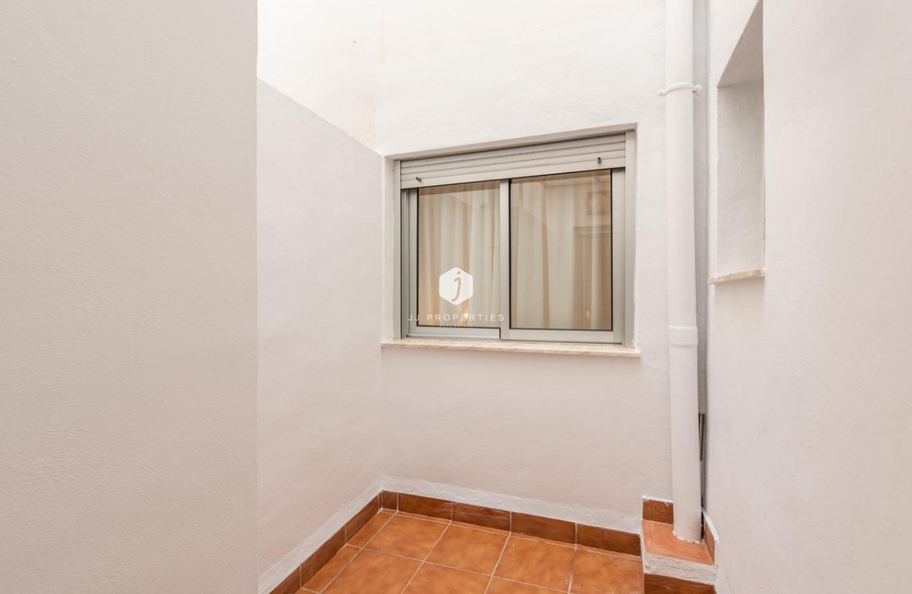 Tweedehands - Appartement / flat -
Guardamar del Segura - Pueblo