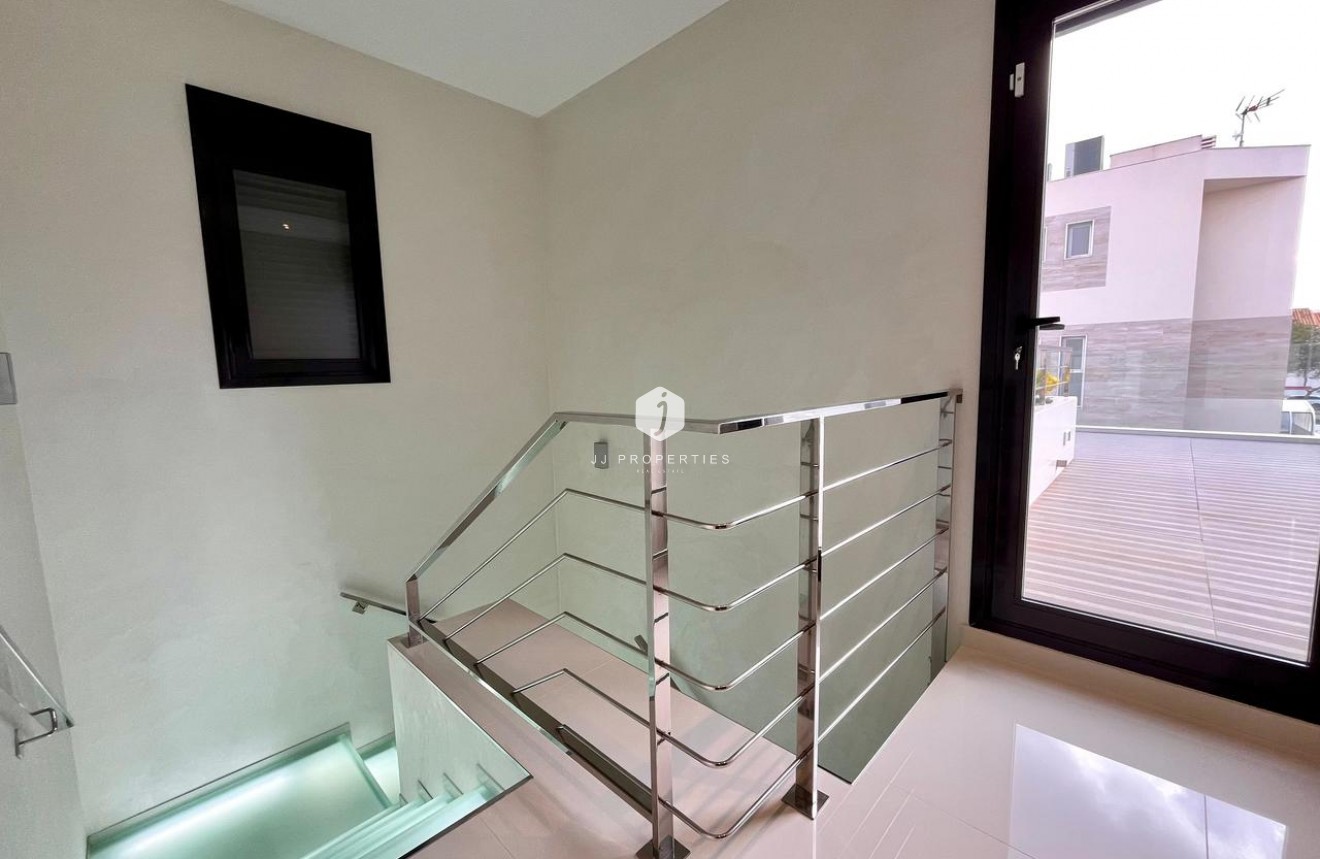 Tweedehands - Villa -
Dehesa de Campoamor - Costa Blanca