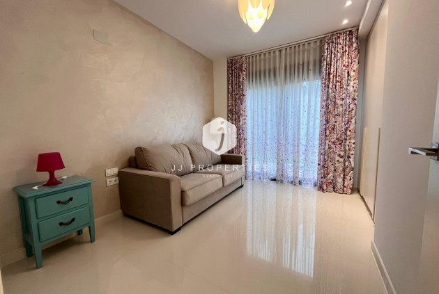 Tweedehands - Villa -
Dehesa de Campoamor - Costa Blanca