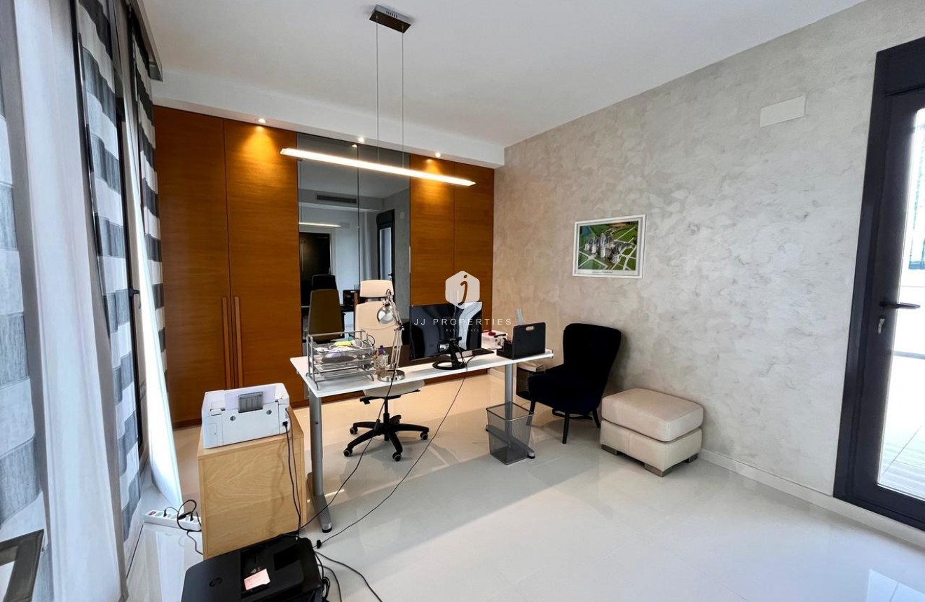 Tweedehands - Villa -
Dehesa de Campoamor - Costa Blanca