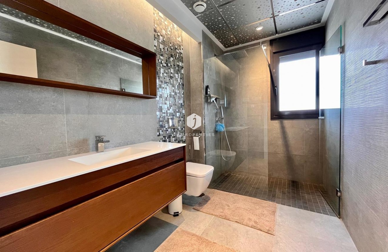 Tweedehands - Villa -
Dehesa de Campoamor - Costa Blanca