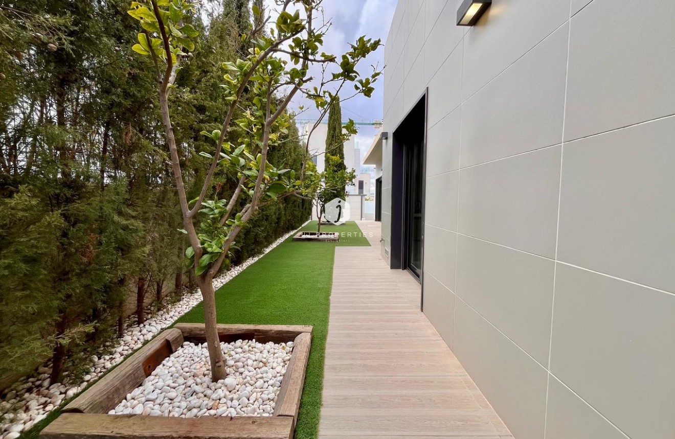 Tweedehands - Villa -
Dehesa de Campoamor - Costa Blanca