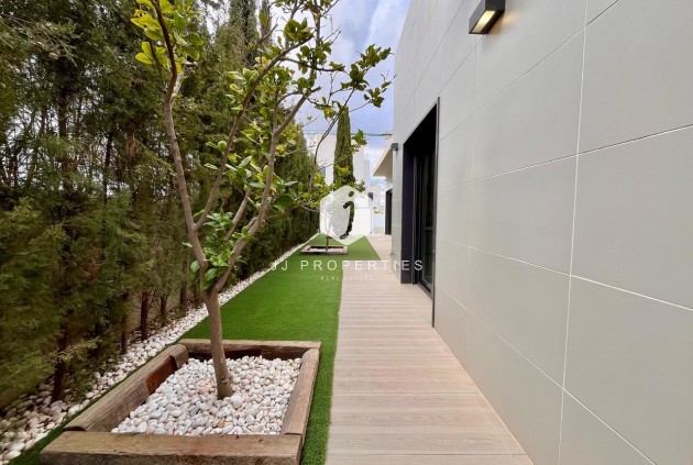 Tweedehands - Villa -
Dehesa de Campoamor - Costa Blanca